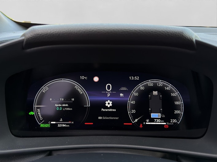 Vehicle image TOYOTA C-HR