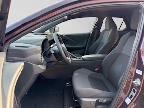 Vehicle image TOYOTA C-HR 2.0 HEV Trend 4x4