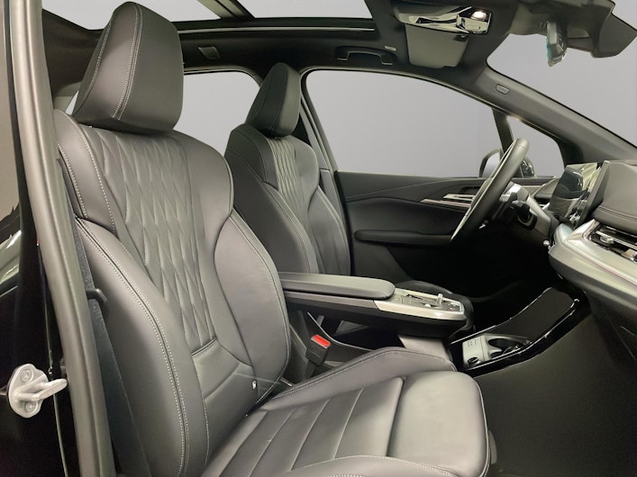 Vehicle image BMW 2 SERIES