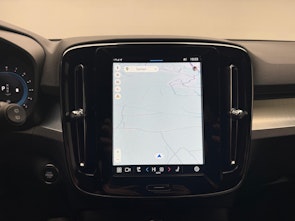 Vehicle image VOLVO XC40 2.0 B3 MH Plus Dark