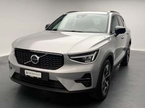 Vehicle image VOLVO XC40 2.0 B3 MH Plus Dark