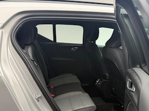 Vehicle image VOLVO XC40 2.0 B3 MH Plus Dark