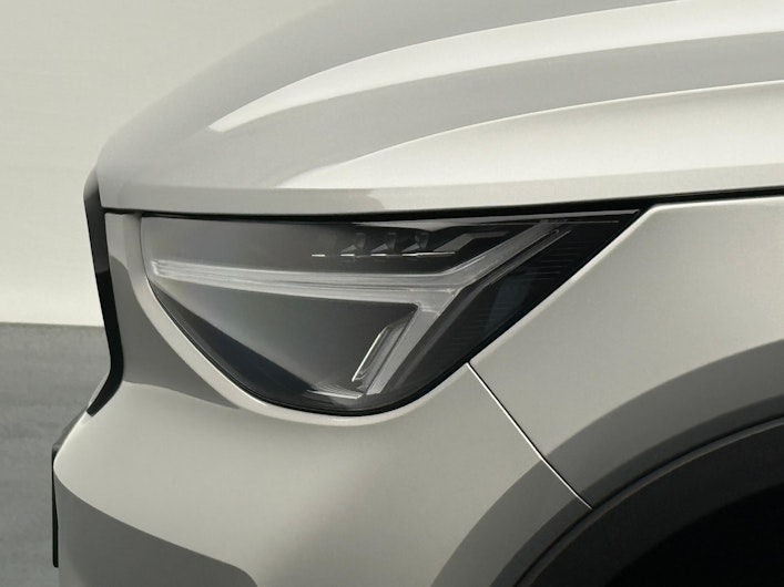 Vehicle image VOLVO XC40