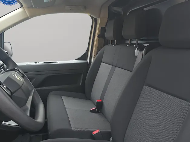 Citroën e-Jumpy Kaw. M 75 kWh First