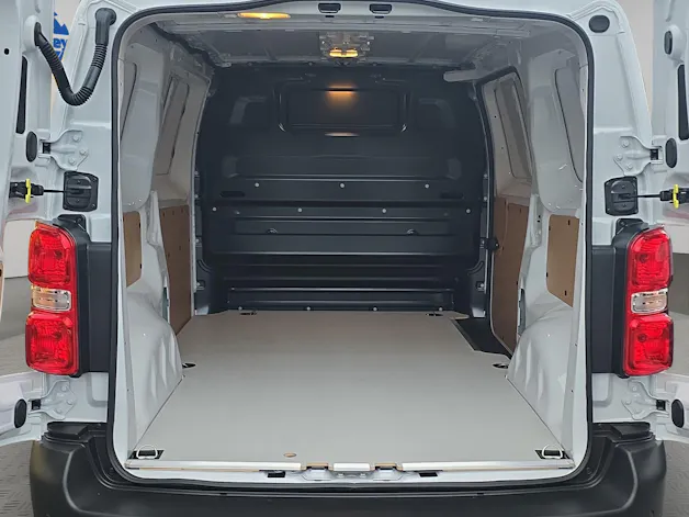 Citroën e-Jumpy Kaw. M 75 kWh First