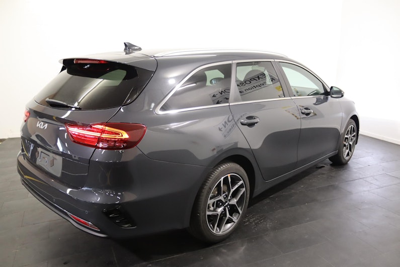 Vehicle image KIA CEED