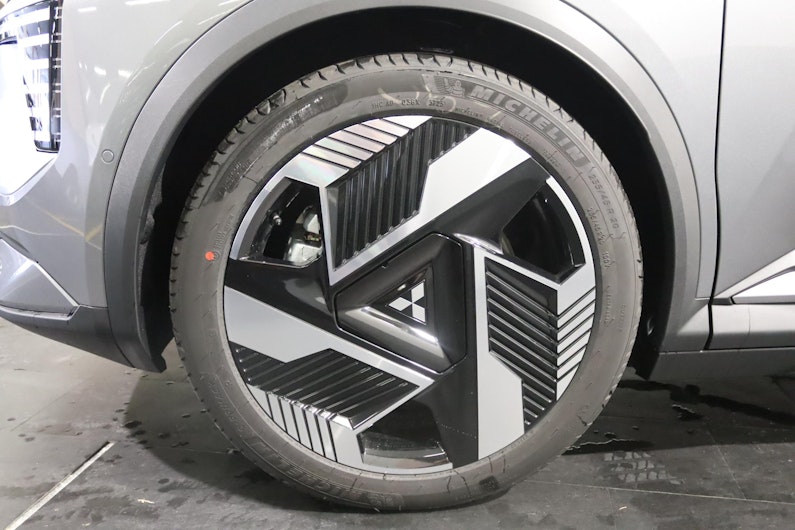 Vehicle image MITSUBISHI ECLIPSE CROSS