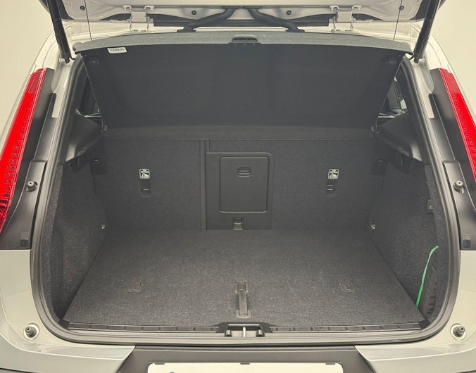 Vehicle image VOLVO XC40