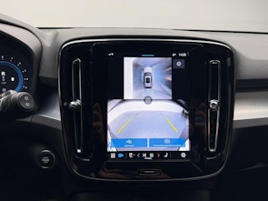 Vehicle image VOLVO XC40 2.0 B3 MH Plus Dark