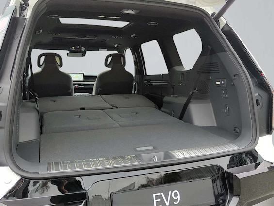 Fahrzeugbild 10 Fahrzeugbild 10