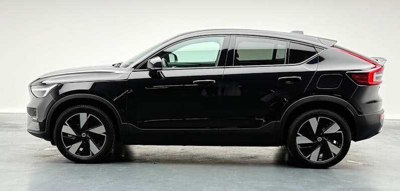 Vehicle image VOLVO C40