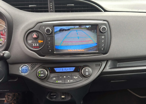 Vehicle image 4 Vehicle image 4