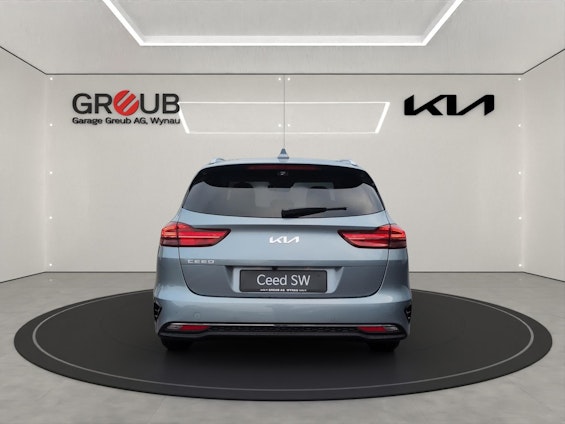 Vehicle image 5 Vehicle image 5