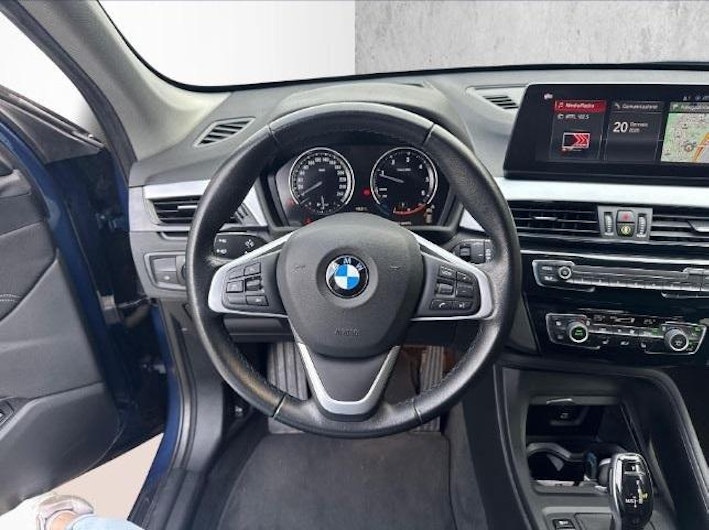 Vehicle image BMW X1