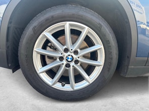 Fahrzeugbild BMW X1 18d xDrive