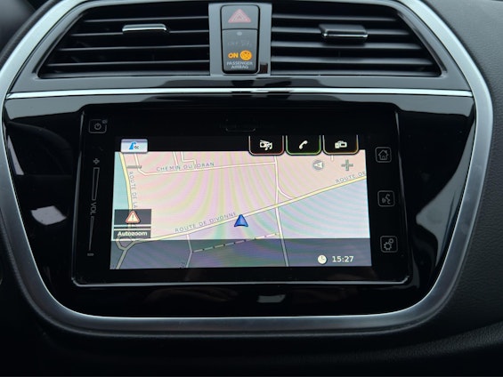 Vehicle image 4 Vehicle image 4