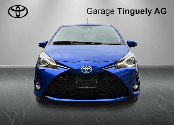 First vehicle image First vehicle image