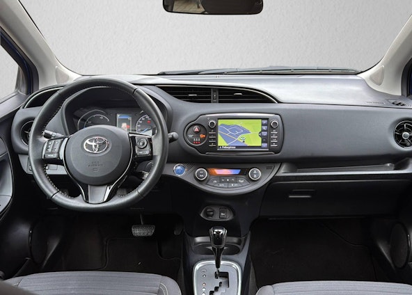 Vehicle image 12 Vehicle image 12