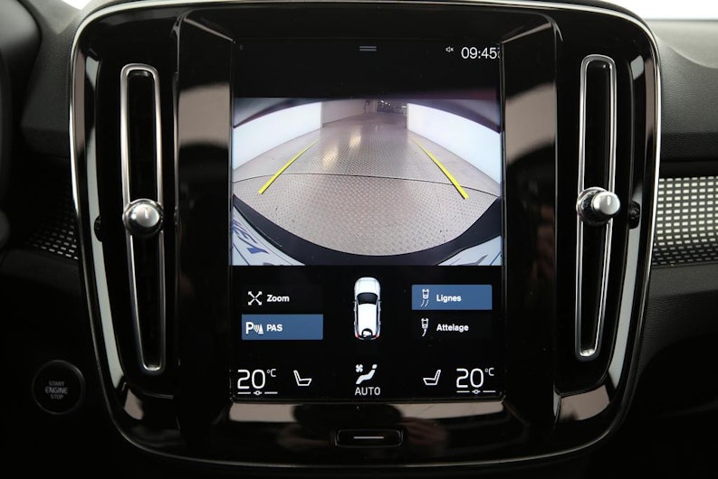 Vehicle image VOLVO XC40