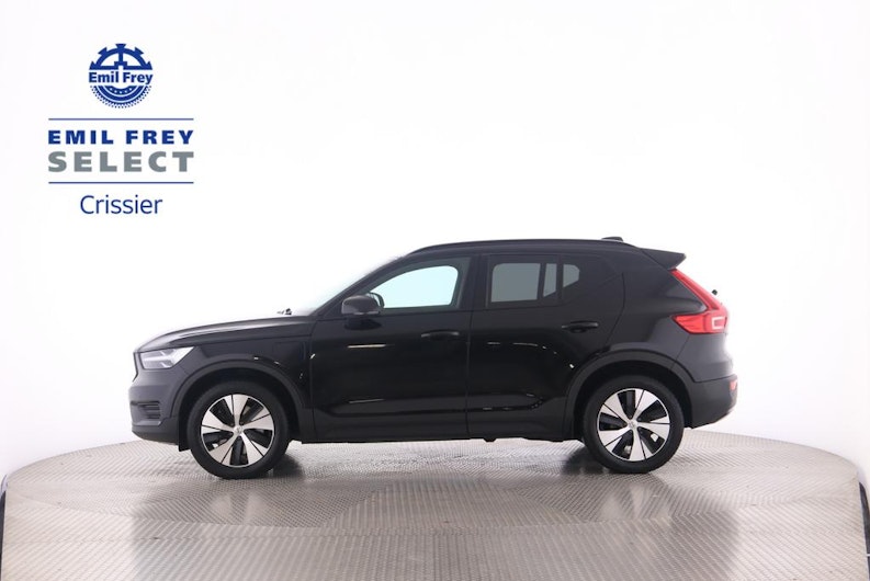 Vehicle image VOLVO XC40