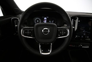Vehicle image VOLVO XC40 1.5 T5 PiH R-Design