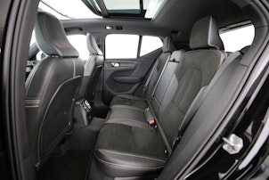 Vehicle image VOLVO XC40 1.5 T5 PiH R-Design