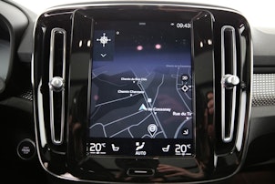 Vehicle image VOLVO XC40 1.5 T5 PiH R-Design