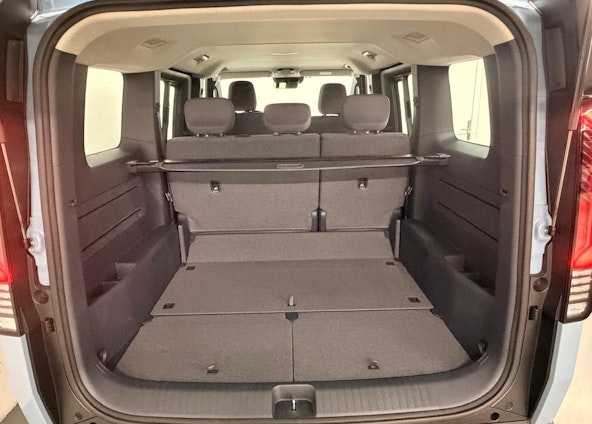 Vehicle image 13 Vehicle image 13