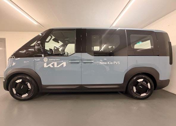 Vehicle image 2 Vehicle image 2