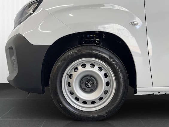 Vehicle image 12 Vehicle image 12