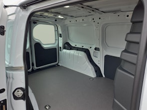 Vehicle image FORD Grand Transit Connect Kaw. 2.0 EcoBlue 122 Limited 4x4