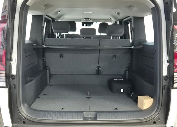 Vehicle image 14 Vehicle image 14