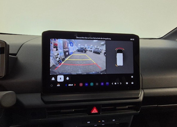 Vehicle image 11 Vehicle image 11