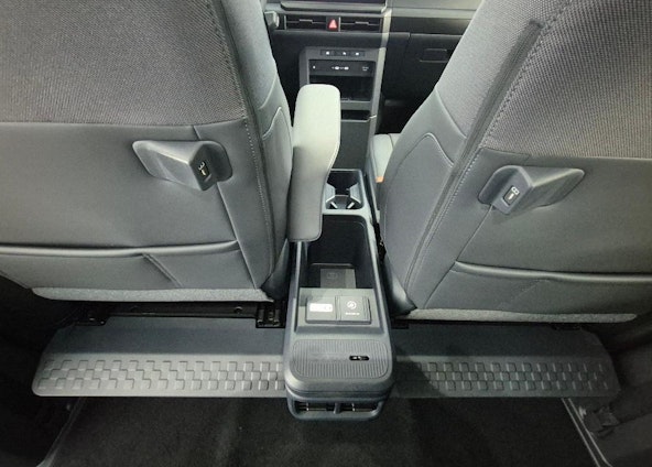 Vehicle image 12 Vehicle image 12