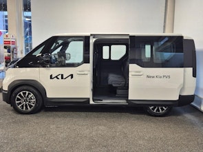 Vehicle image KIA PV5 Passenger 71.2 kWh Plus