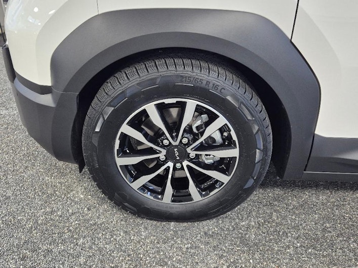 Vehicle image KIA PV5