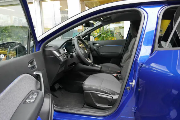 Renault Captur 1.6 E-Tech techno full hybrid 145PS