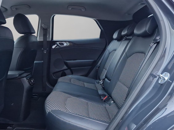 Vehicle image 15 Vehicle image 15