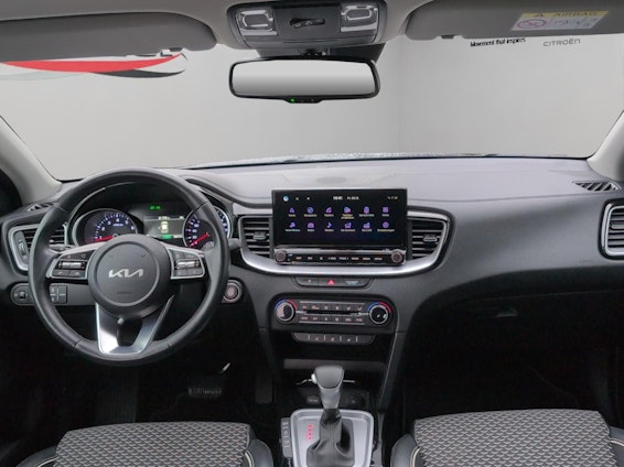 Vehicle image 11 Vehicle image 11