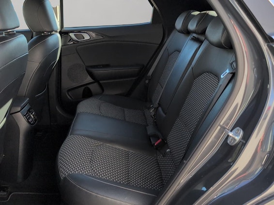 Vehicle image 31 Vehicle image 31