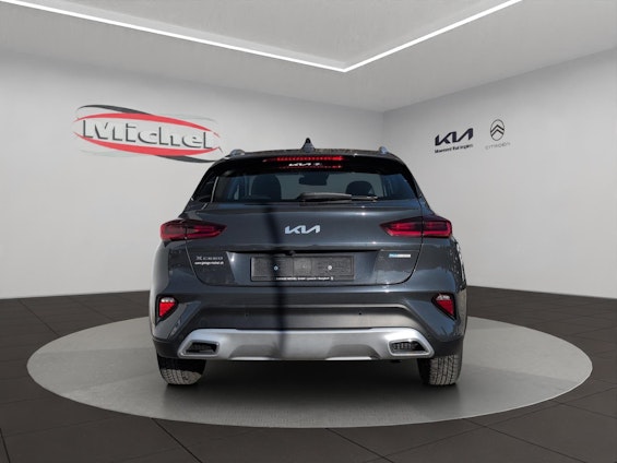 Vehicle image 23 Vehicle image 23