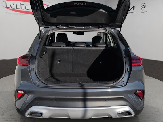 Vehicle image 34 Vehicle image 34