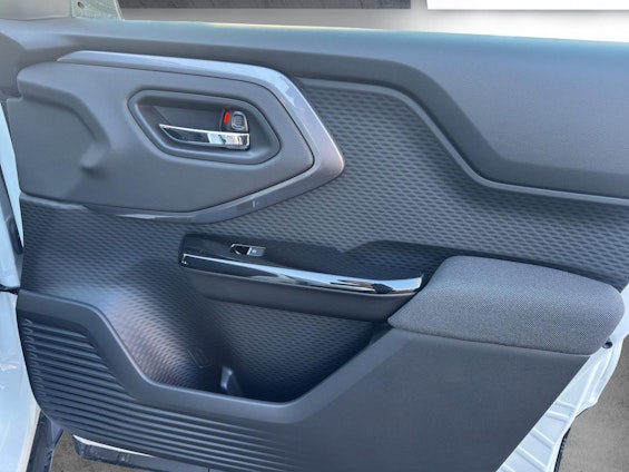 Vehicle image 15 Vehicle image 15