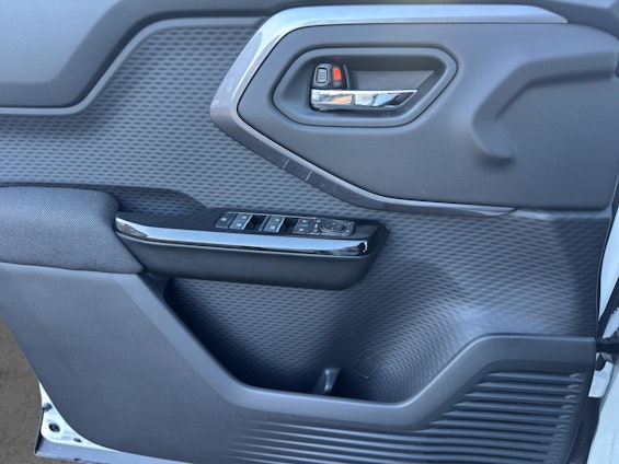 Vehicle image 10 Vehicle image 10