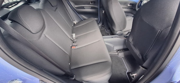 Vehicle image 6 Vehicle image 6