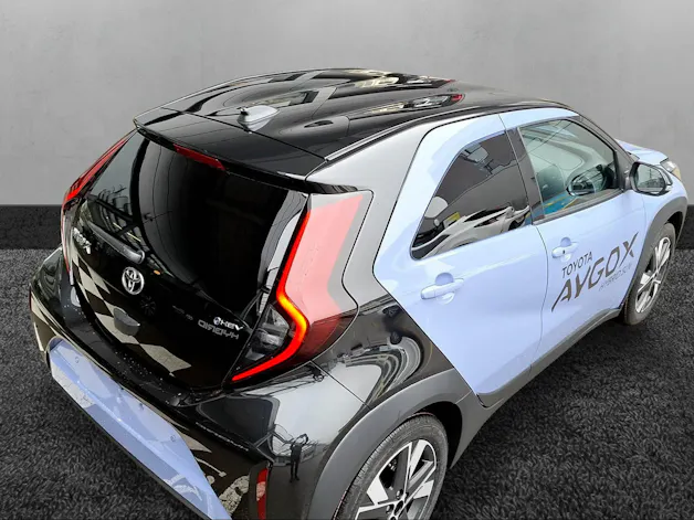 Toyota Aygo X 1.5 VVT-i HSD Trend
