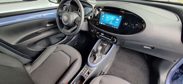 Vehicle image 4 Vehicle image 4