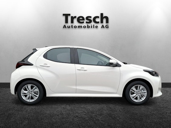 Vehicle image 4 Vehicle image 4