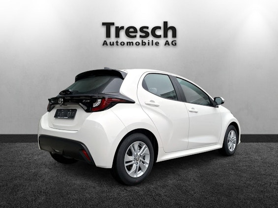 Vehicle image 2 Vehicle image 2