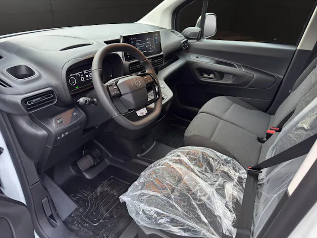 Toyota PROACE CITY Van L2 52KWh Active